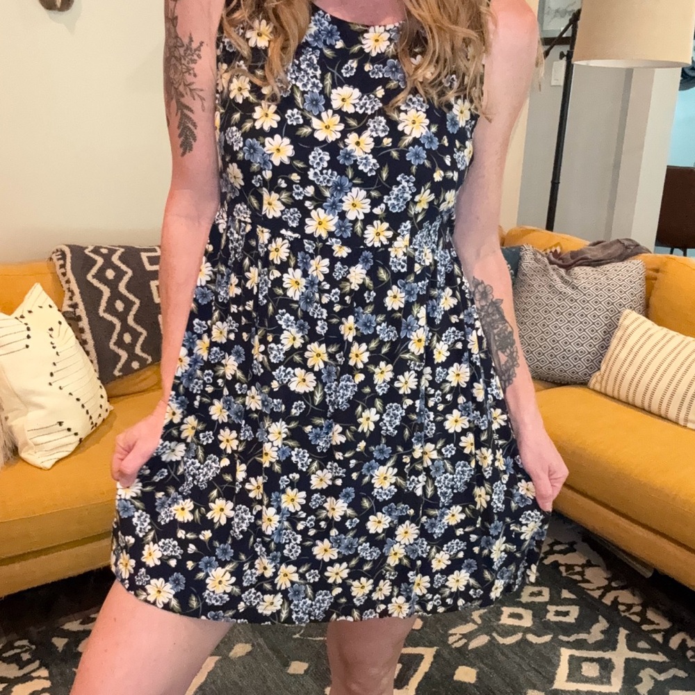 Vintage 90’s Floral Navy Dress